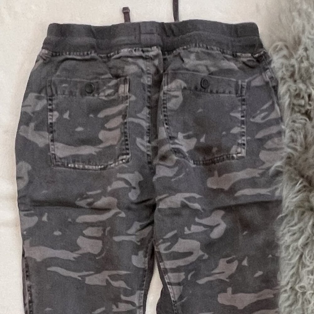 Monrow Soft Drape Camouflage Printed Jogger - image 4